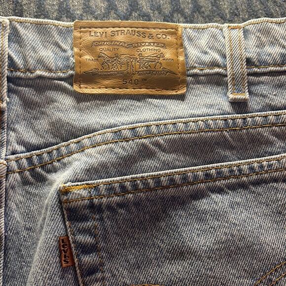 Vintage VTG Levi's Brown Tag 540 Relaxed Jean Shorts Jhorts Men's Size 36 - Picture 3 of 7